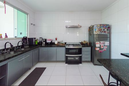 Casa para alugar com 600m², 5 quartos e 4 vagasCozinha