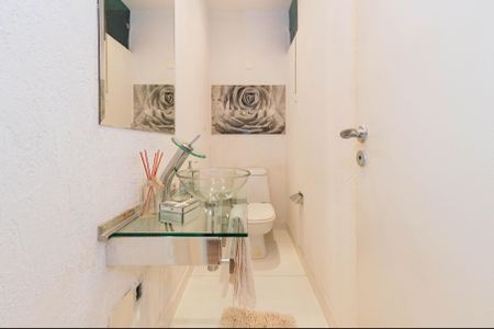 Casa para alugar com 600m², 5 quartos e 4 vagasLavabo