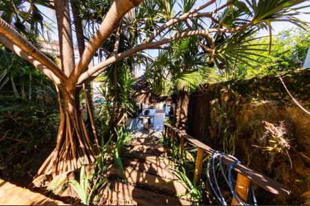 Casa para alugar com 600m², 5 quartos e 4 vagasÁrea externa