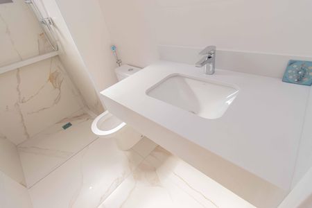 Apartamento à venda com 118m², 3 quartos e 2 vagasBanheiro da Suíte 1