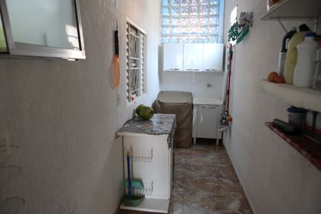 Casa à venda com 200m², 3 quartos e 2 vagasÁrea de Serviço