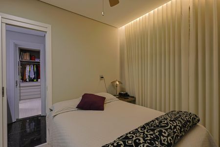 Apartamento à venda com 314m², 4 quartos e 5 vagas Apartamento à venda com 314m², 4 quartos e 5 vagasQuarto 1