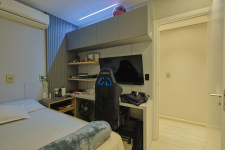 Apartamento à venda com 314m², 4 quartos e 5 vagas Apartamento à venda com 314m², 4 quartos e 5 vagasSuíte 2