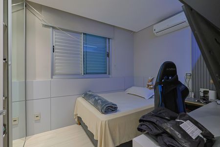 Apartamento à venda com 314m², 4 quartos e 5 vagas Apartamento à venda com 314m², 4 quartos e 5 vagasSuíte 2