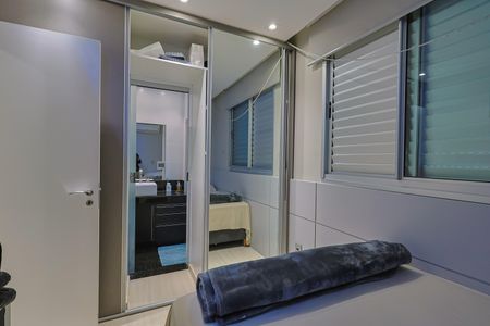 Apartamento à venda com 314m², 4 quartos e 5 vagas Apartamento à venda com 314m², 4 quartos e 5 vagasSuíte 2