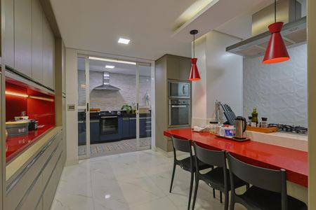 Apartamento à venda com 314m², 4 quartos e 5 vagas Apartamento à venda com 314m², 4 quartos e 5 vagasCozinha