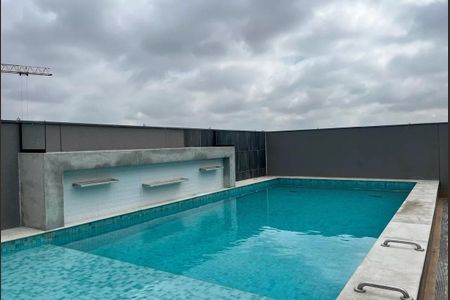 Studio para alugar com 24m², 1 quarto e sem vaga Studio para alugar com 24m², 1 quarto e sem vagaÁrea Comum - Piscina
