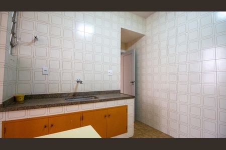 Apartamento à venda com 99m², 4 quartos e sem vagaCozinha