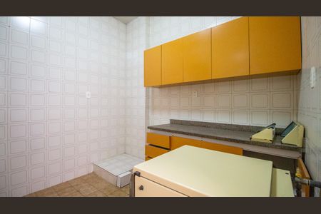 Apartamento à venda com 99m², 4 quartos e sem vagaCozinha