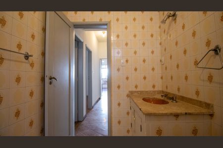 Apartamento à venda com 99m², 4 quartos e sem vagaBanheiro