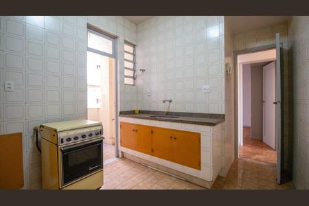 Apartamento à venda com 99m², 4 quartos e sem vagaCozinha