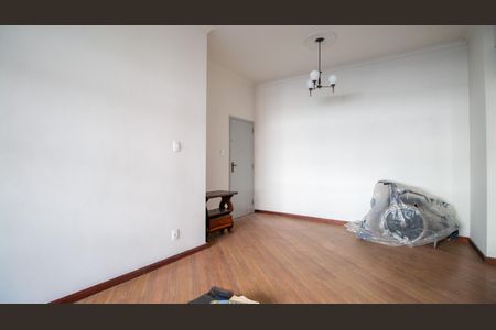 Apartamento à venda com 99m², 4 quartos e sem vagaSala