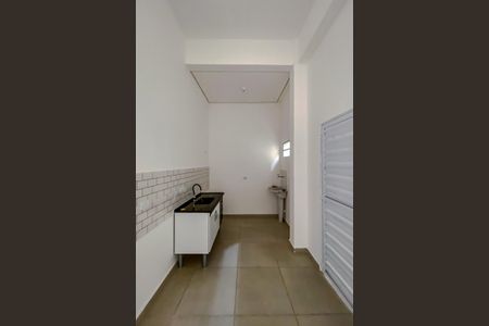 Cozinha e Área de Serviço de kitnet/studio para alugar com 1 quarto, 35m² em Jardim Analia Franco, São Paulo