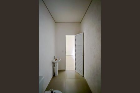 Banheiro de kitnet/studio para alugar com 1 quarto, 35m² em Jardim Analia Franco, São Paulo