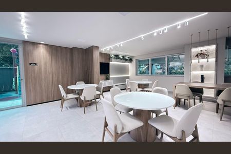 Apartamento à venda com 61m², 2 quartos e 2 vagasÁrea comum