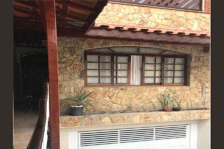 Casa à venda com 183m², 3 quartos e 5 vagas