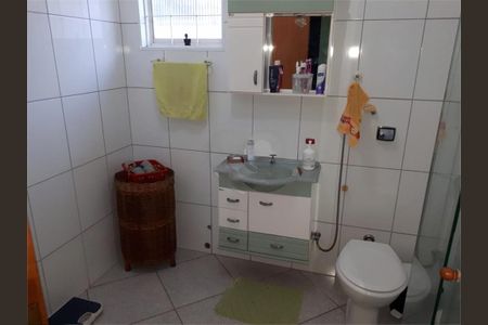 Casa à venda com 90m², 3 quartos e 4 vagas