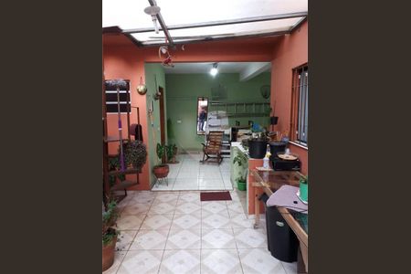 Casa à venda com 90m², 3 quartos e 4 vagas