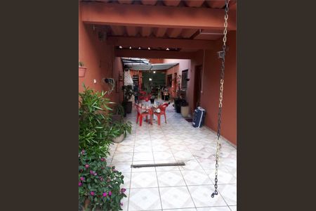 Casa à venda com 90m², 3 quartos e 4 vagas