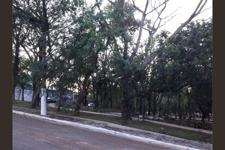 Casa à venda com 90m², 3 quartos e 4 vagas