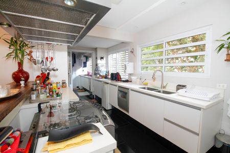 Apartamento à venda com 168m², 2 quartos e 2 vagasCozinha