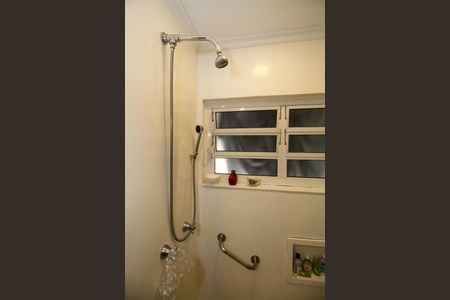 Apartamento à venda com 168m², 2 quartos e 2 vagasBanheiro da Suíte