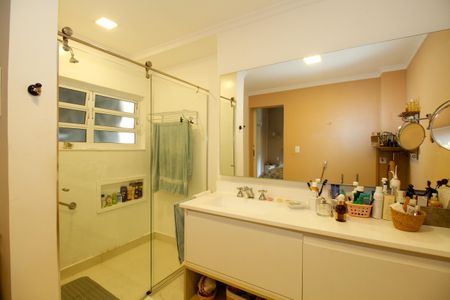 Apartamento à venda com 168m², 2 quartos e 2 vagasBanheiro da Suíte