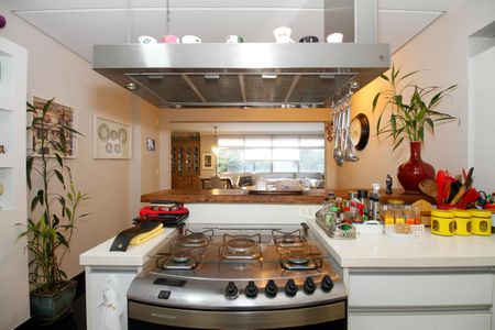 Apartamento à venda com 168m², 2 quartos e 2 vagasCozinha