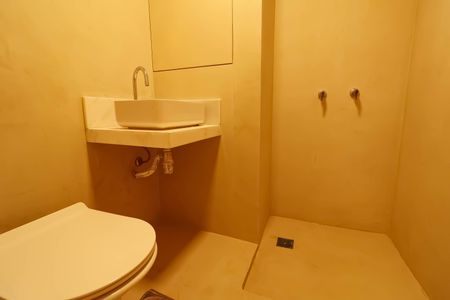 Apartamento à venda com 190m², 4 quartos e 2 vagas Apartamento à venda com 190m², 4 quartos e 2 vagasBanheiro de Serviço