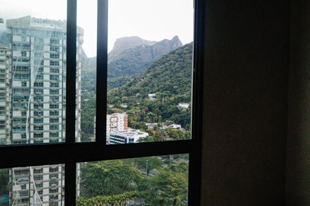 Apartamento à venda com 190m², 4 quartos e 2 vagas Apartamento à venda com 190m², 4 quartos e 2 vagasVista do Quarto 3