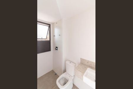 Apartamento à venda com 61m², 2 quartos e 2 vagasBanheiro da Suíte 2