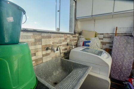 Apartamento à venda com 100m², 2 quartos e 2 vagasÁrea de Serviço