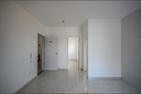 Sala de apartamento à venda com 1 quarto, 34m² em Vila Mangalot, São Paulo
