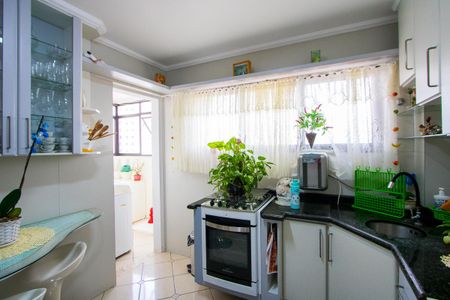 Apartamento à venda com 65m², 2 quartos e 2 vagasCozinha