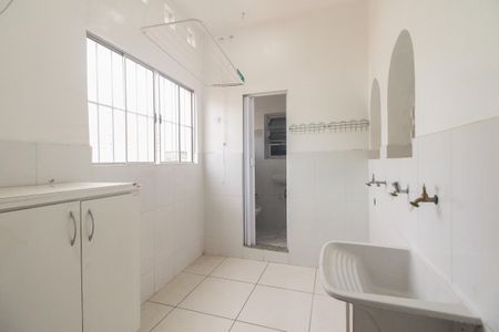 Apartamento à venda com 92m², 2 quartos e sem vaga Apartamento à venda com 92m², 2 quartos e sem vagaÁrea de Serviço