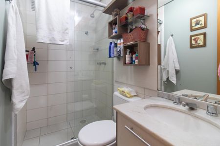 Apartamento à venda com 80m², 3 quartos e 1 vaga Apartamento à venda com 80m², 3 quartos e 1 vagaBanheiro Social