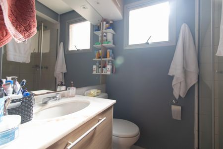 Apartamento à venda com 80m², 3 quartos e 1 vaga Apartamento à venda com 80m², 3 quartos e 1 vagaBanheiro da Suíte