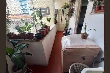 Apartamento à venda com 80m², 2 quartos e 1 vagaFoto 02