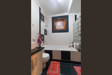 Casa à venda com 120m², 3 quartos e 2 vagasBanheiro