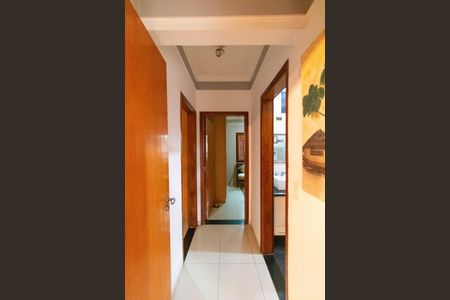 Casa à venda com 120m², 3 quartos e 2 vagasCorredor