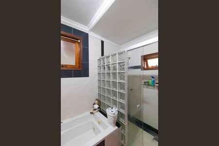 Casa à venda com 120m², 3 quartos e 2 vagasBanheiro