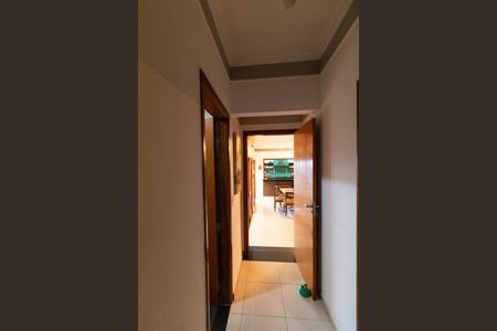 Casa à venda com 120m², 3 quartos e 2 vagasCorredor