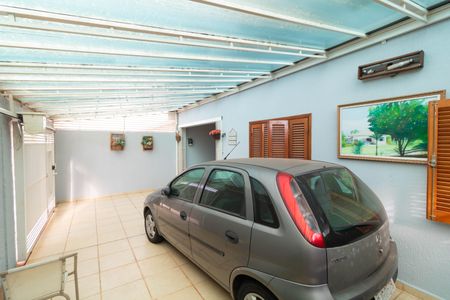 Casa à venda com 120m², 3 quartos e 2 vagasGaragem