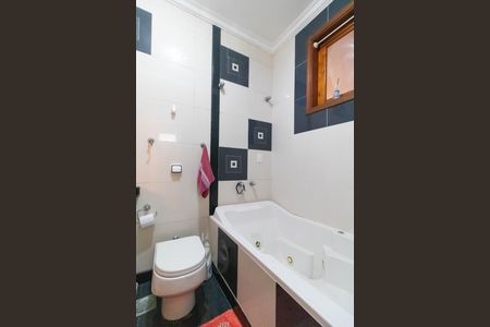 Casa à venda com 120m², 3 quartos e 2 vagasBanheiro