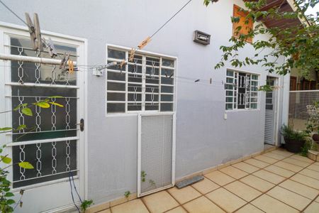 Casa à venda com 120m², 3 quartos e 2 vagasQuintal