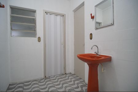 Casa à venda com 200m², 3 quartos e 4 vagasBanheiro 1