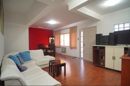 Sala de casa à venda com 3 quartos, 200m² em Guarani, Novo Hamburgo