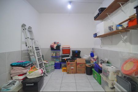 Casa à venda com 200m², 3 quartos e 4 vagasDespensa