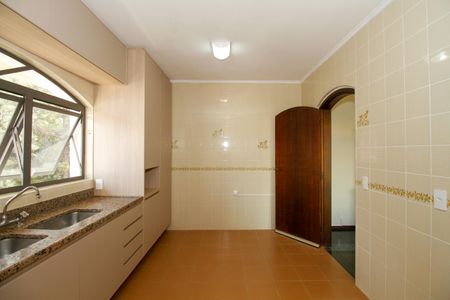 Casa à venda com 320m², 3 quartos e 4 vagasCozinha