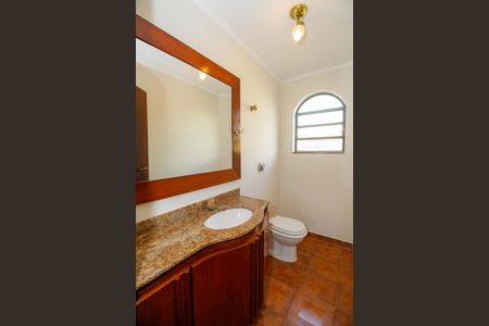 Casa à venda com 320m², 3 quartos e 4 vagasLavabo